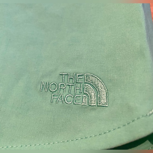 The North Face Women’s Class V Short - Picture 4 of 6